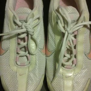 Womens Running/Track Nike Torch Size 6 Pink White